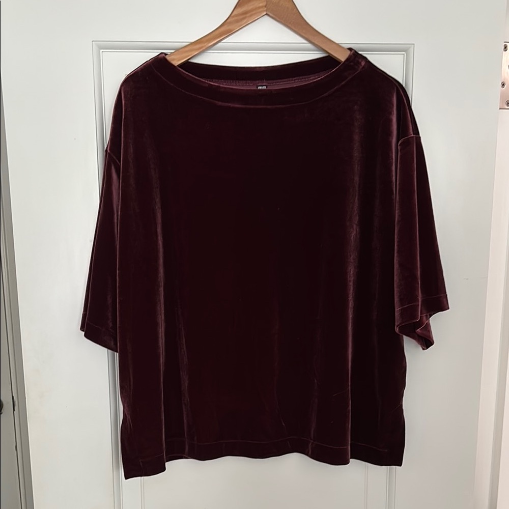 Uniqlo Red Boxy Oversized Short Sleeve Tee